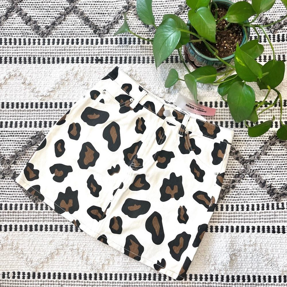 Sunset + Spring White Leopard Print Denim Mini Sk… - image 3